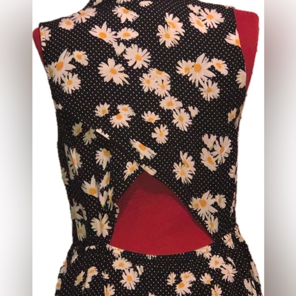 Divided by H&M Polka Dot Daisy Short Sundress sz Medium - Picture 5 of 6